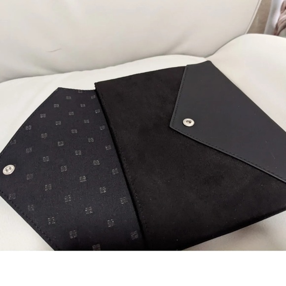 Givenchy Converted Envelope Clutch with Chain - Picture 4 of 7